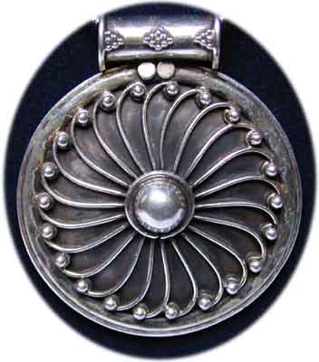  Lotus Amulett
